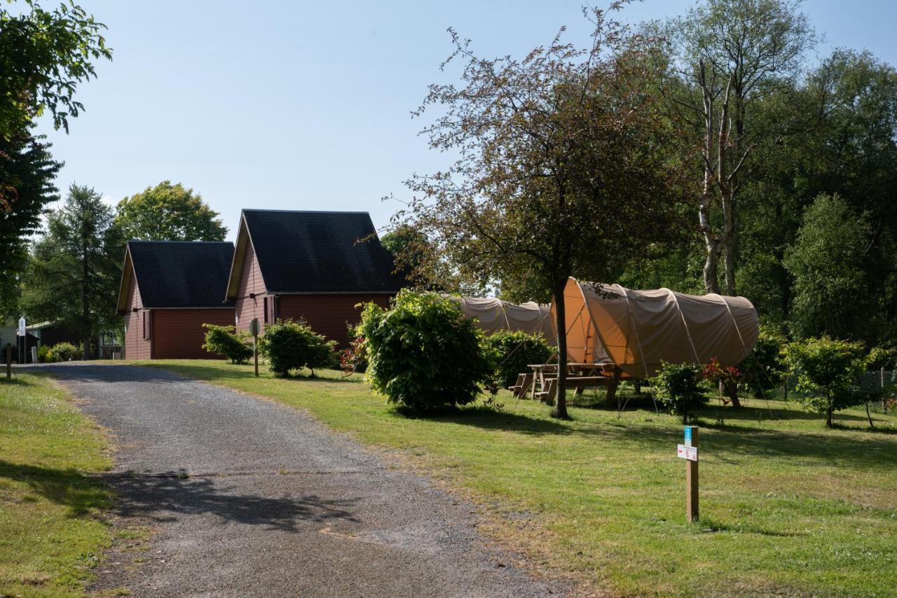 Camping Les Falaises De Toussaint Exterior foto